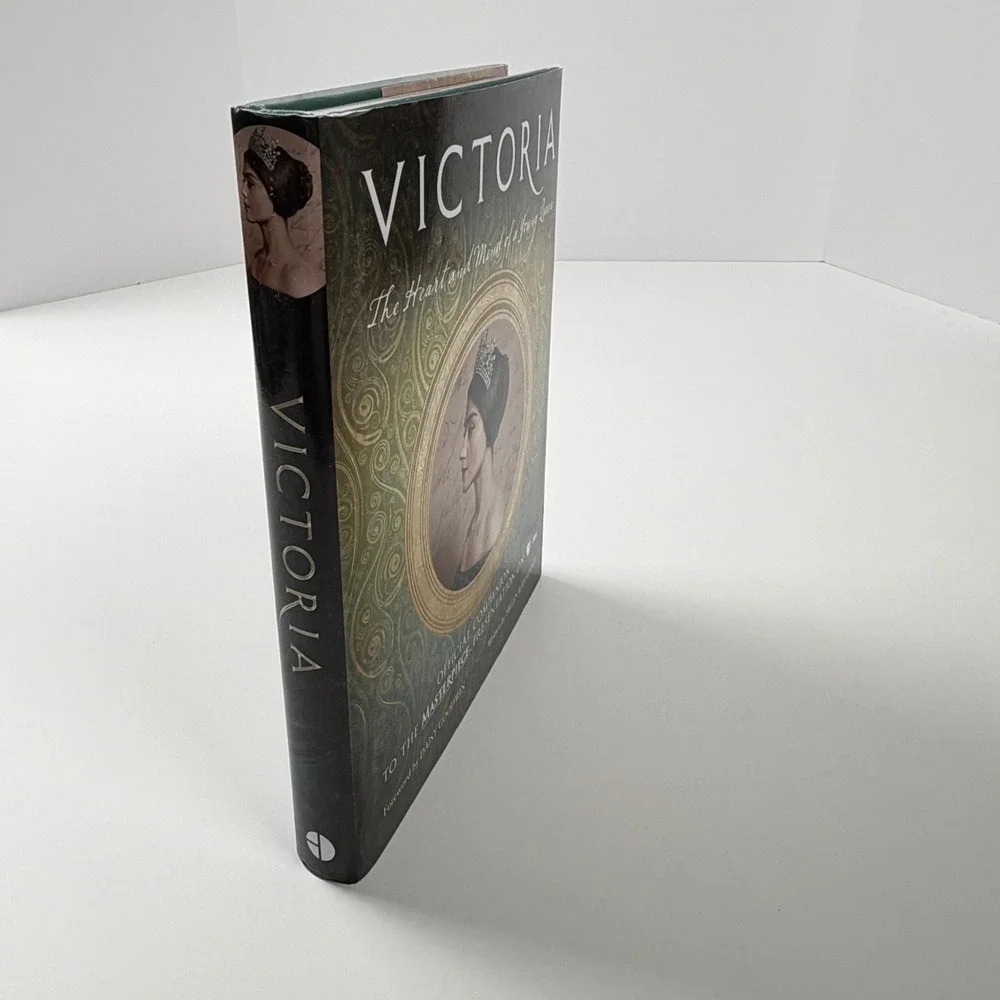 Victoria: Heart and Mind‎ of a Young Queen Official Companion to the PBS Show